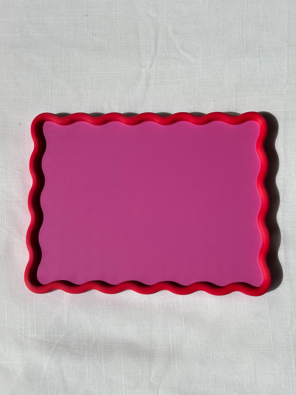 Scalloped Rectangle Display Tray