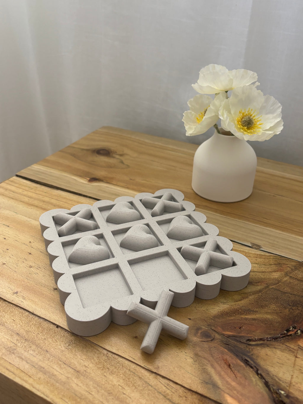 Tic Tac Toe (Noughts and Crosses) Scalloped Set