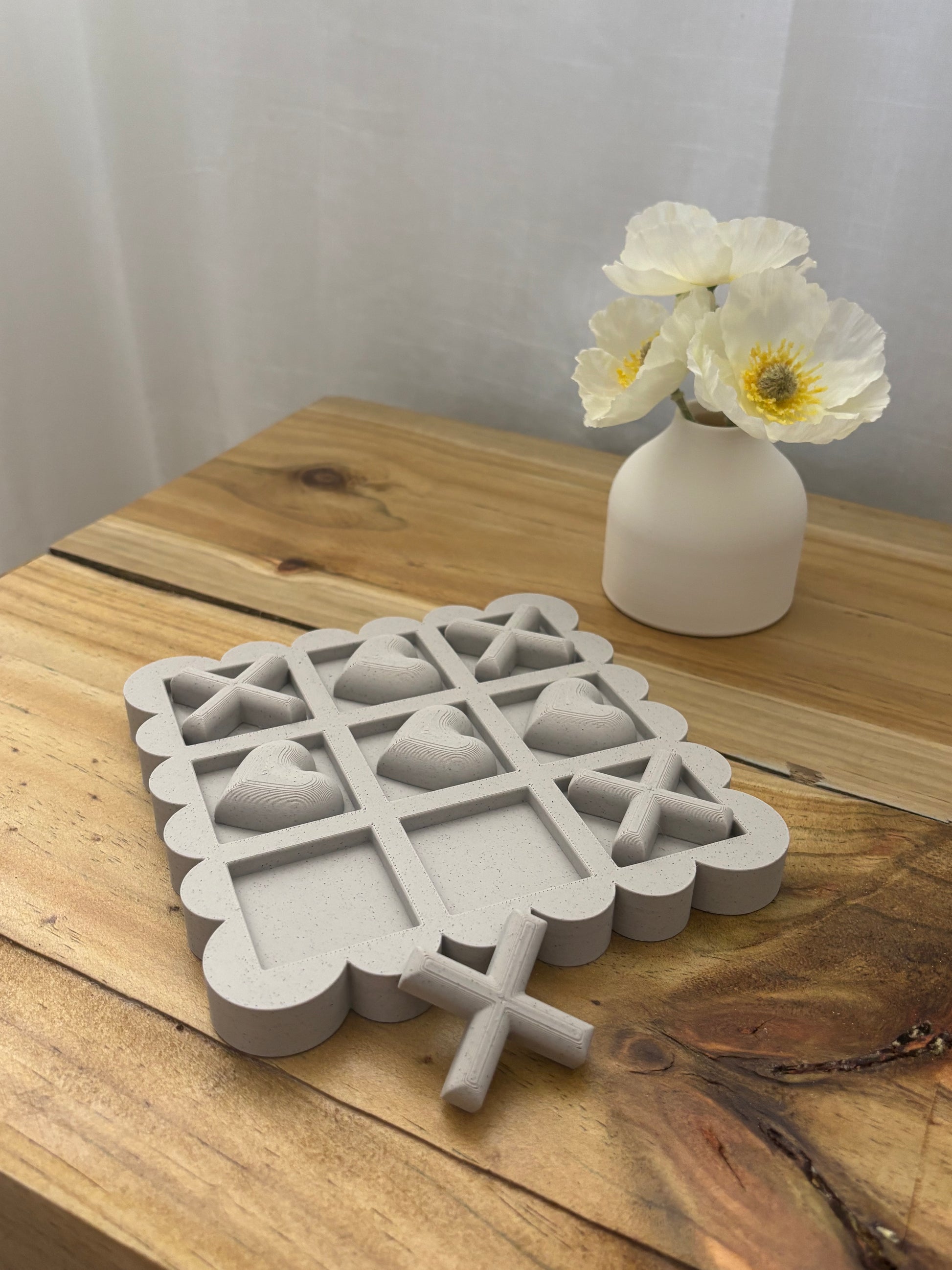 Tic Tac Toe (Noughts and Crosses) Scalloped Set