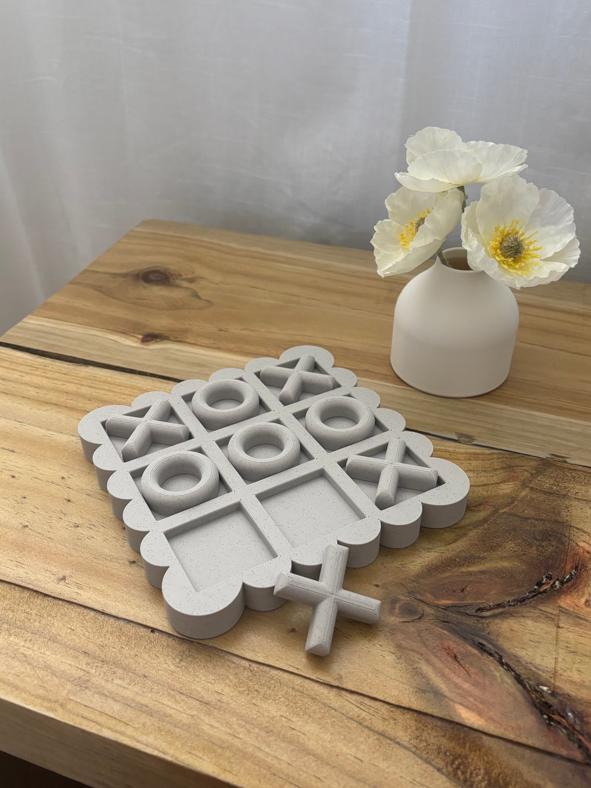 Tic Tac Toe (Noughts and Crosses) Scalloped Set