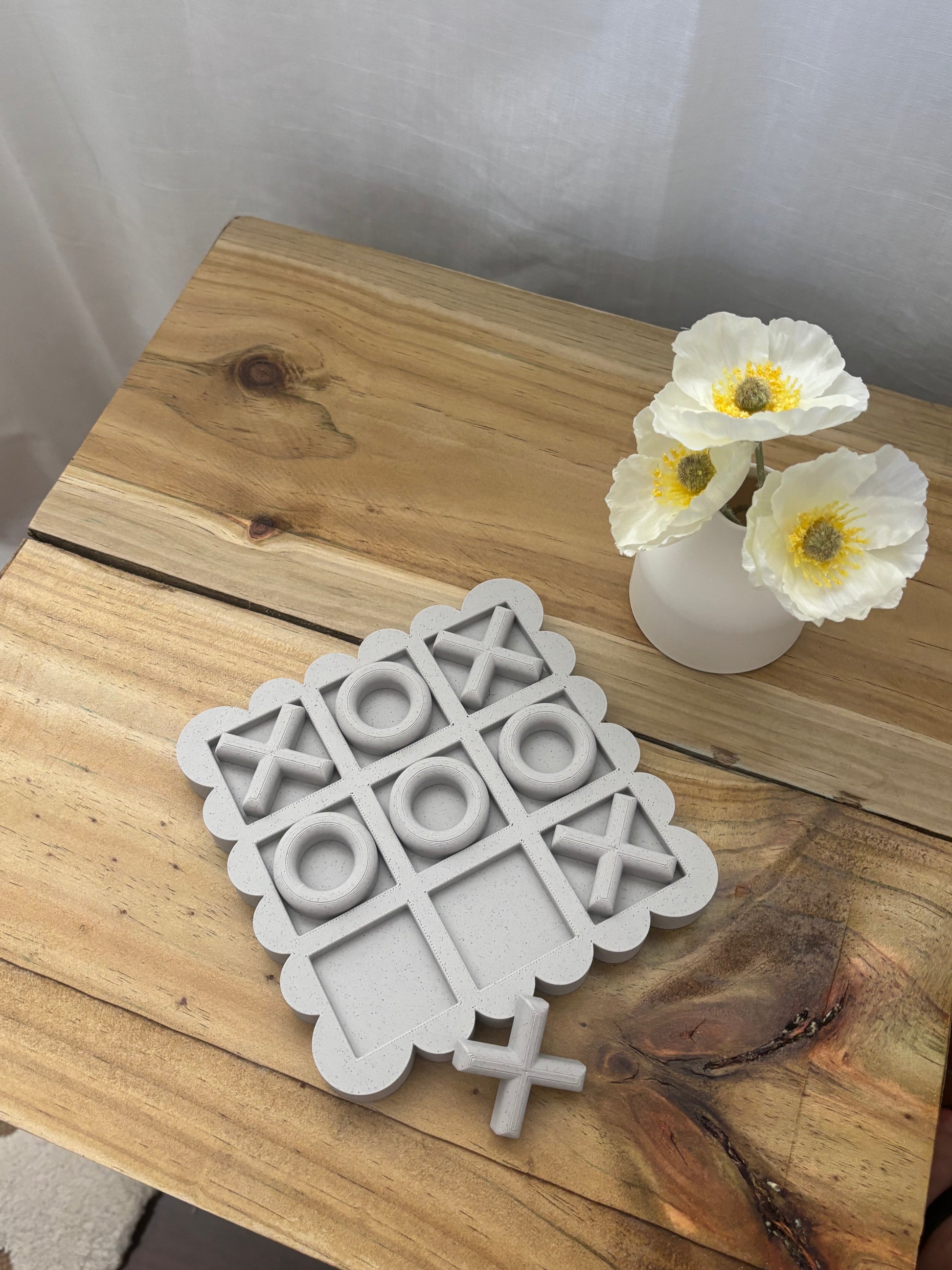 Tic Tac Toe (Noughts and Crosses) Scalloped Set