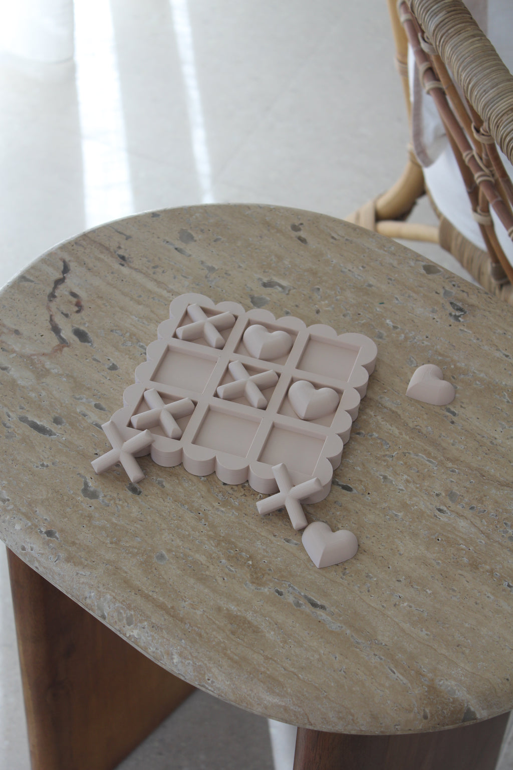 Scalloped Beige Noughts and Crosses