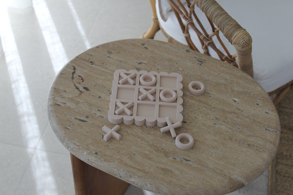 Scalloped Beige Noughts and Crosses