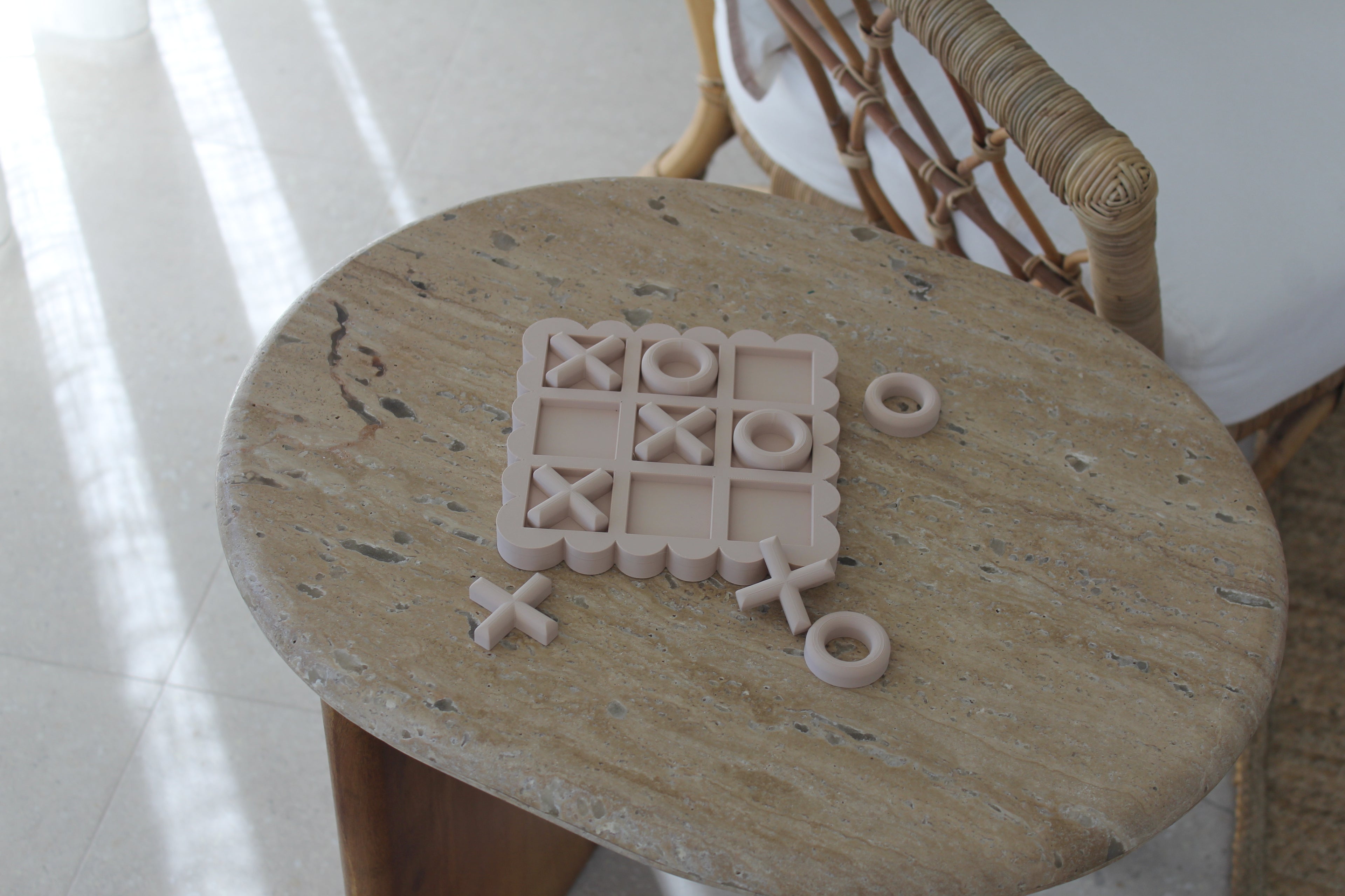 Scalloped Beige Noughts and Crosses
