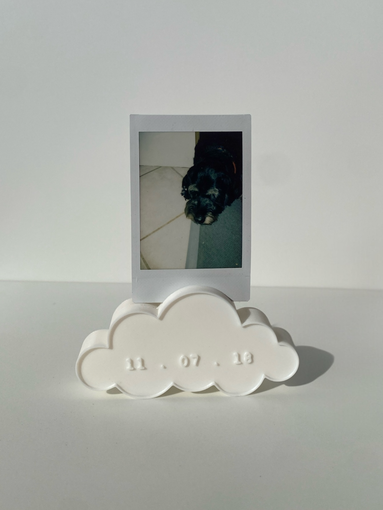 Cloud Polaroid Stand