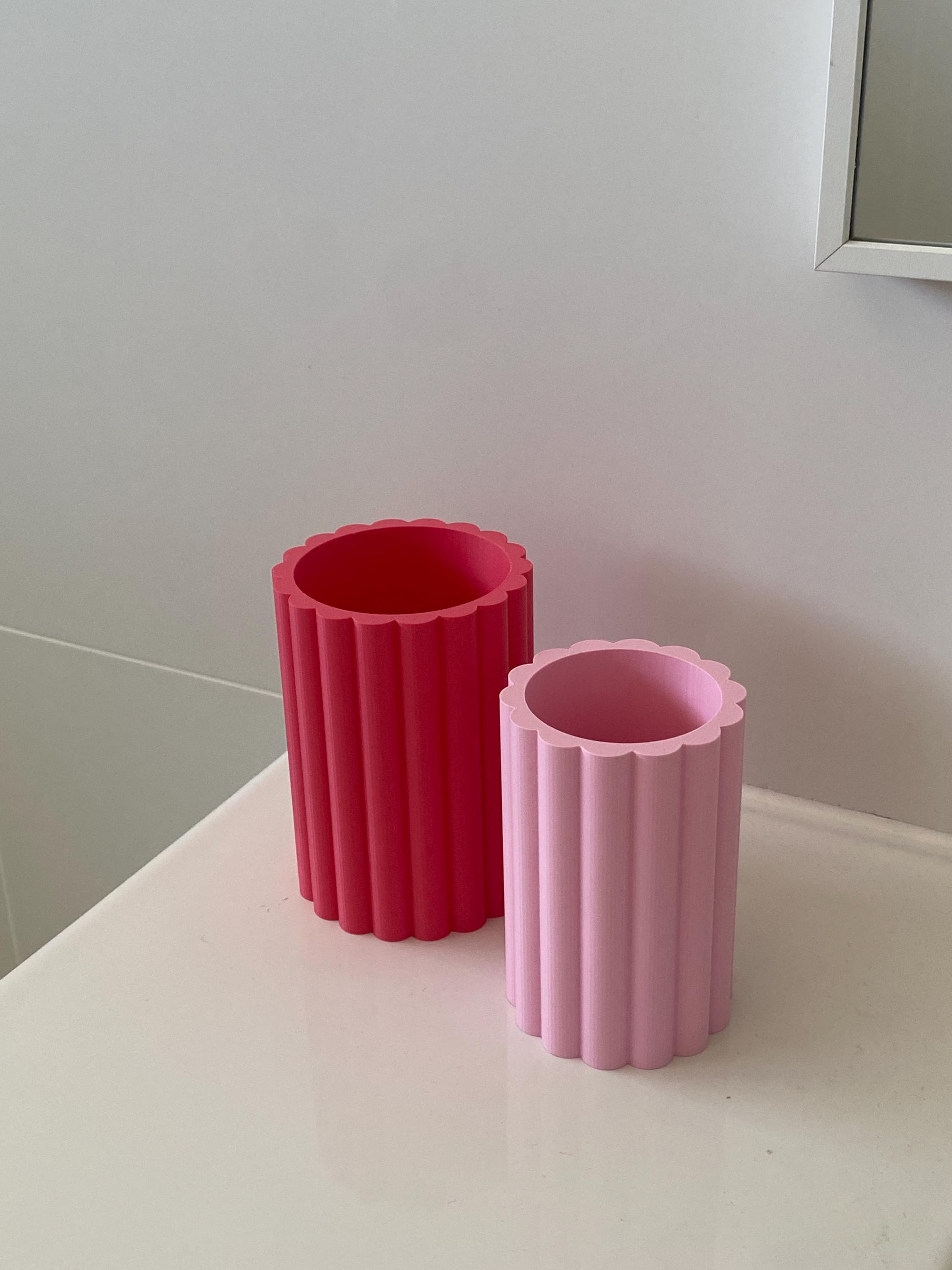 Scalloped Cup Holder