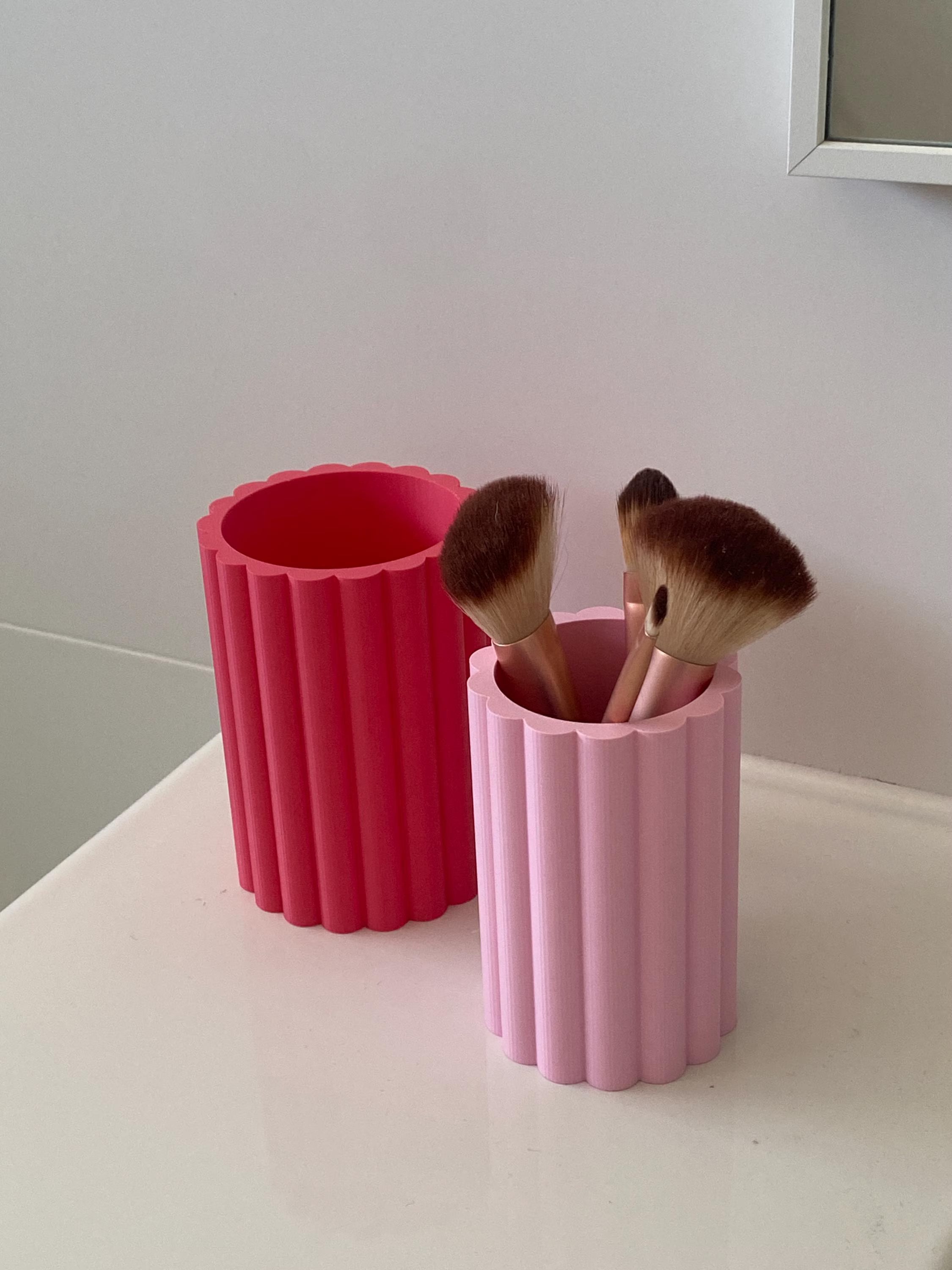 Scalloped Cup Holder