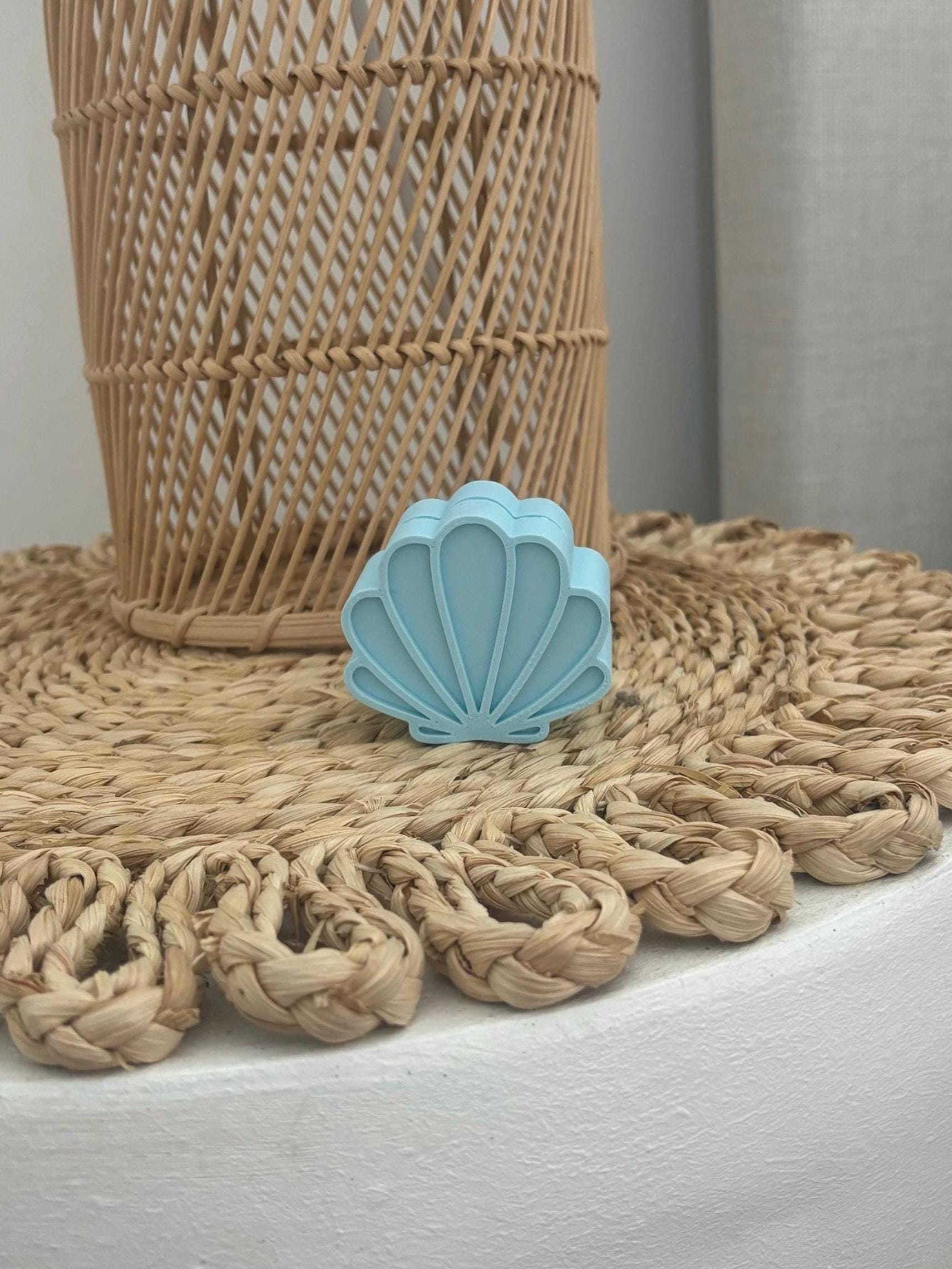 Seashell Photo Holder Stand