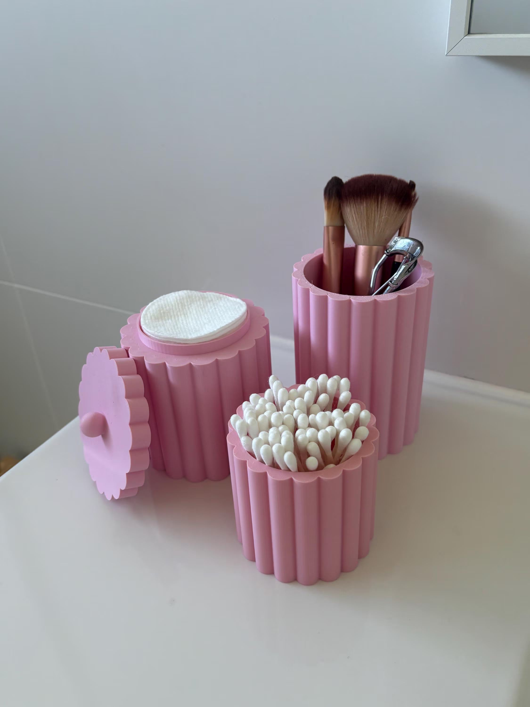 Set of 3 Scalloped Bathroom Organisers